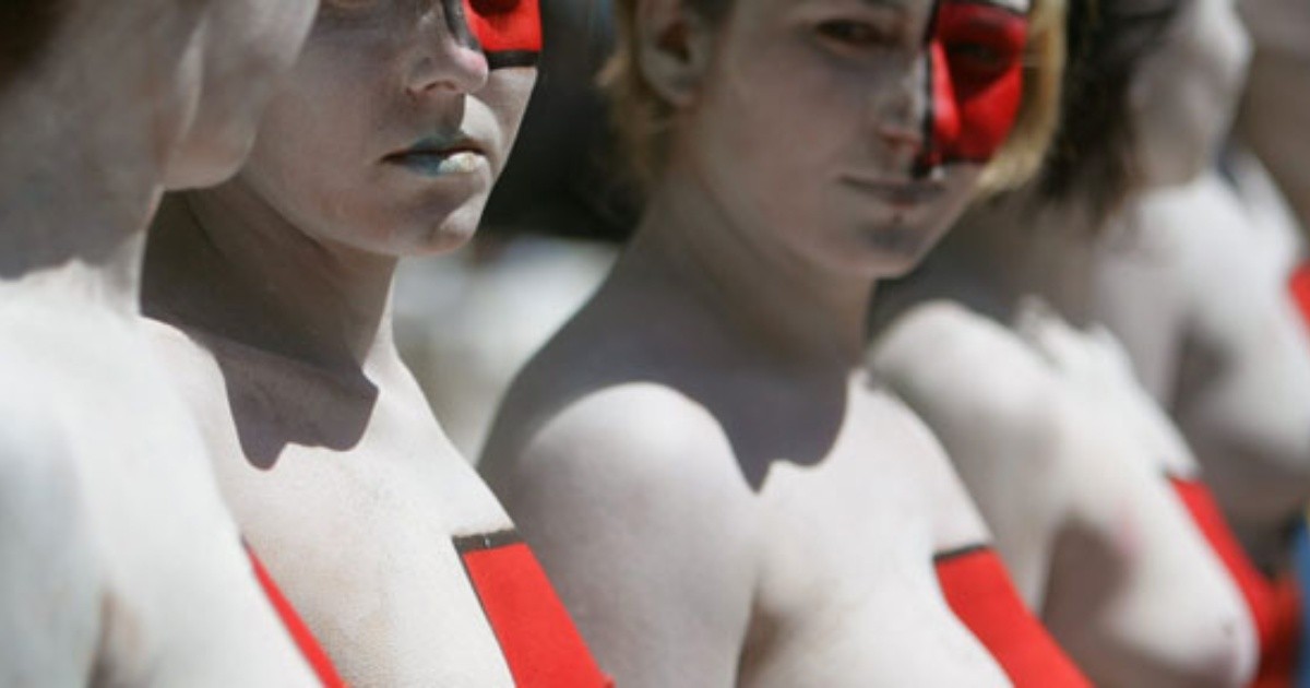 A Flor De Piel Mujeres Marcharon En Montevideo Por Los Derechos