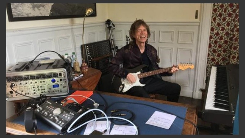 La foto que subió Jagger a su twitter para celebrar sus 74 años.