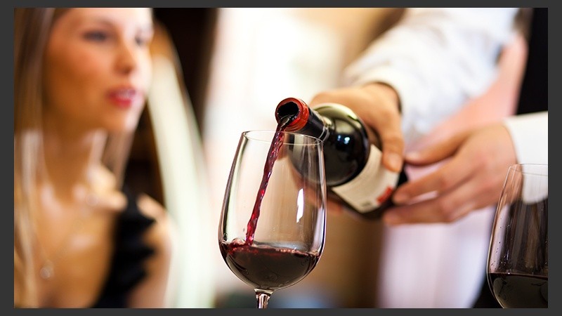 Los investigadores creen que con los vinos costosos ocurre lo que se conoce como 