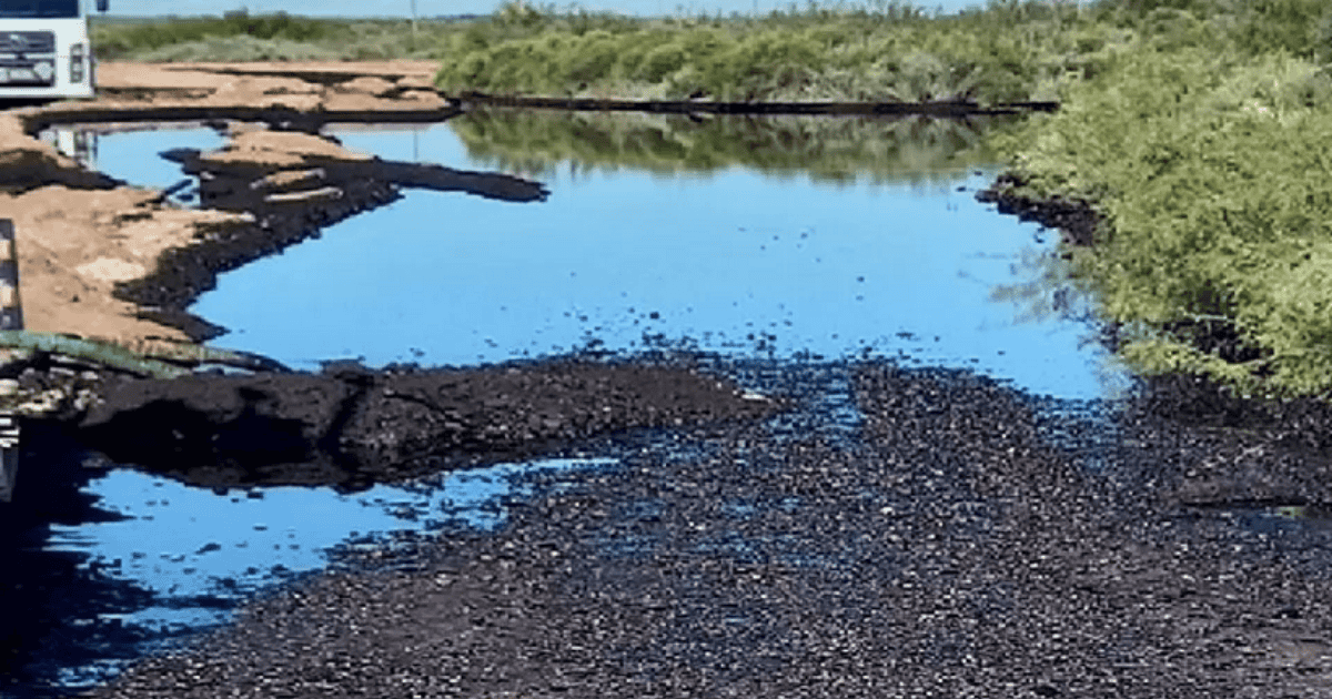 Desastre ambiental el derrame de petróleo en Río Negro superó los tres