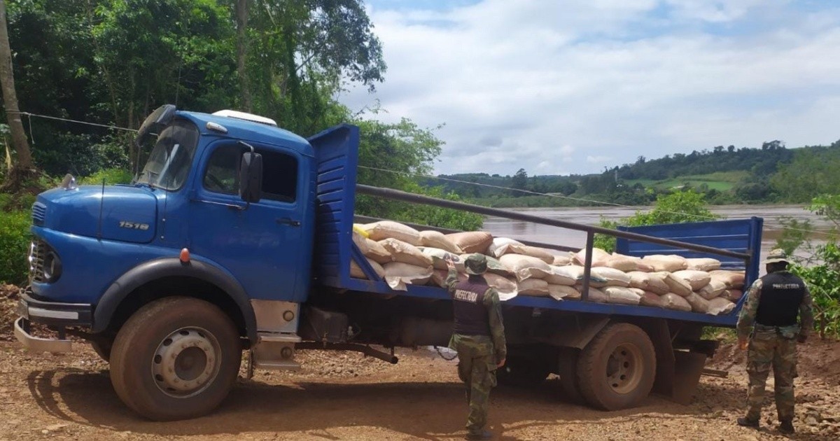 Decomisaron M S De Cinco Toneladas De Soja Que Iban A Ser