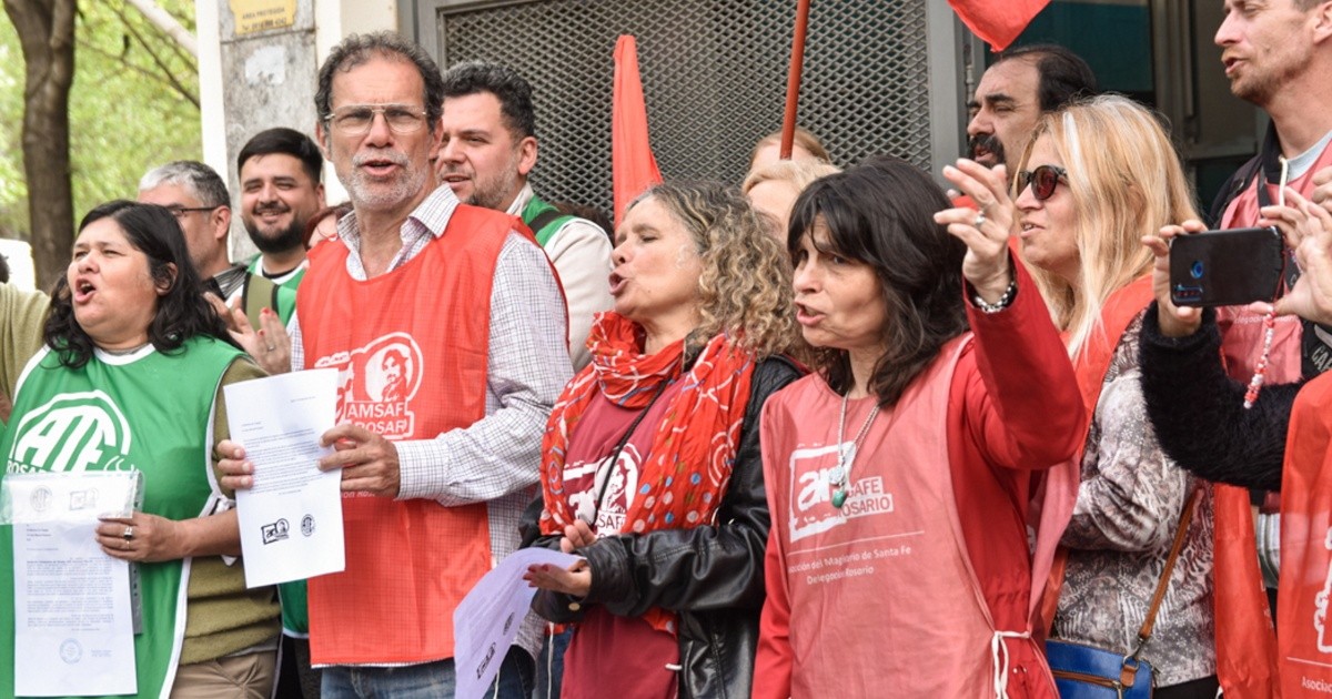 Docentes Y Estatales De Rosario Reclamaron Reapertura De Paritarias A