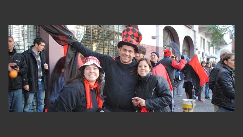 Los hinchas leprosos desataron la alegría por la ciudad.