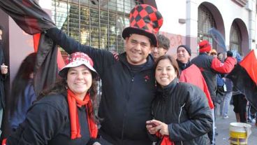 Los hinchas leprosos desataron la alegría por la ciudad.