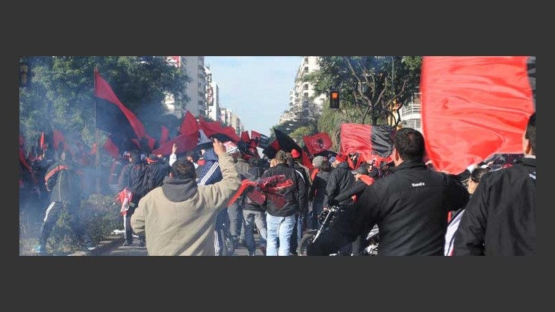 Los hinchas leprosos desataron la alegría por la ciudad.