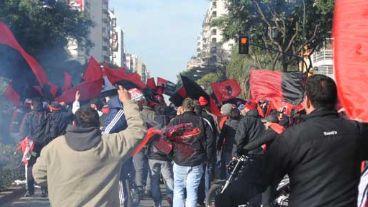 Los hinchas leprosos desataron la alegría por la ciudad.