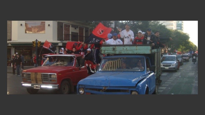 Los hinchas leprosos desataron la alegría por la ciudad.