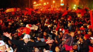 Horas y horas de locura en Pellegrini y Oroño.