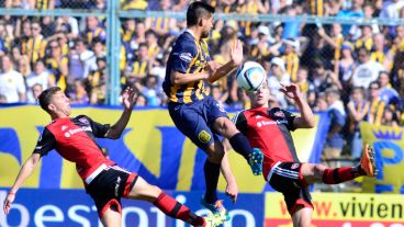 Empate en cero: Central y Newell´s no se sacaron ventaja en el Gigante de Arroyito. (Fotobaires)