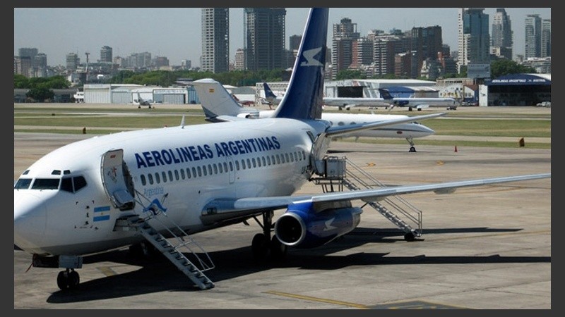 El vuelo LV-FVI de la línea de bandera partió de Ezeiza rumbo a Miami. 