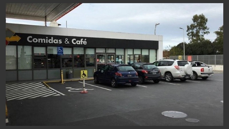 En este lugar había quedado estacionado el auto, contó la denunciante.