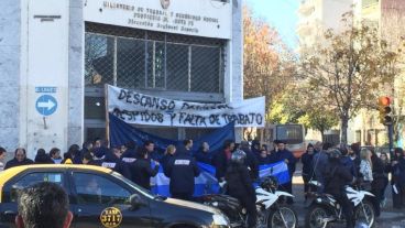 El frente de la sede laboral este jueves.