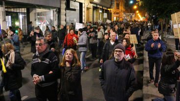 Mucha gente marcó hacia Mitre y San Lorenzo.