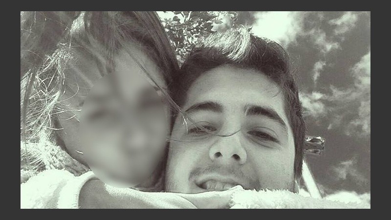 La foto que la novia de Fabricio subió a su perfil de Facebook.