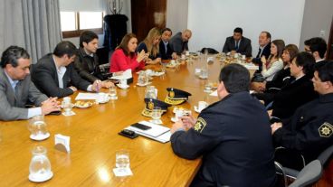 La reunión en el Palacio municipal se realizó esta mañana.