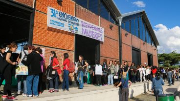 Los galpones del CEC recibieron la visita de mujeres que se inscribieron en el evento.