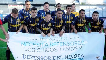 La foto del equipo titular en Quilmes.