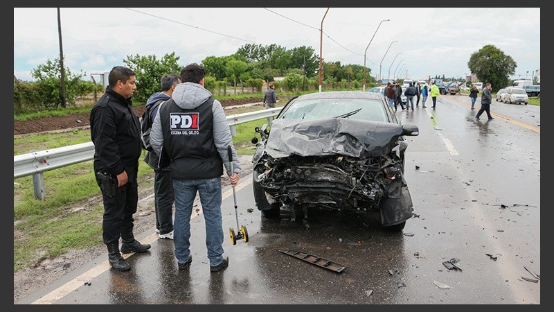 Así quedó uno de los autos tras el siniestro vial.