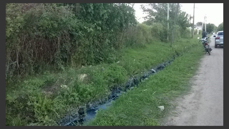 El líquido no sólo fue derramado en el río.