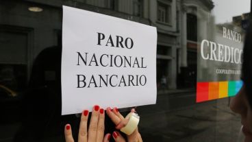 El paro es en rechazo al 9 por ciento de aumento salarial ofrecido.