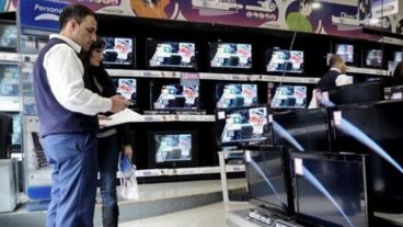 Las compras en cuotas serán más caras a partir de febrero.