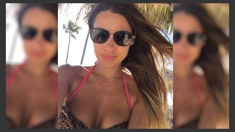  Pampita posó en una sesión de fotos para un medio de Chile.