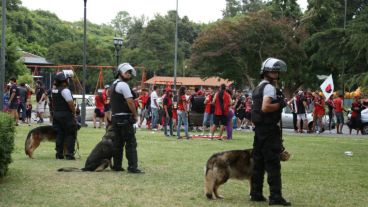 Los hinchas sabaleros volvieron a visitar el Coloso Marcelo Bielsa.