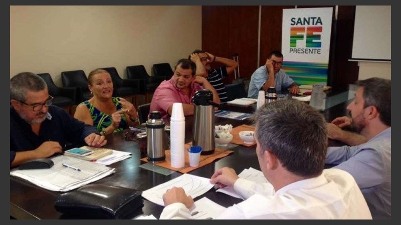 Las comisiones técnicas se reunieron este viernes en Santa Fe.