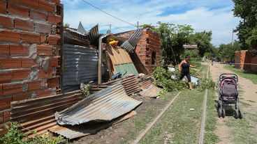 La vivienda donde la bebé se encontraba al momento del descarrilamiento.