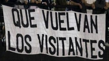 Los hinchas quieren el folklore en las dos tribunas.