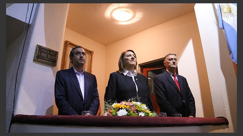 La intendenta, junto a  Javkin y Binner antes del discurso.