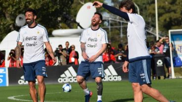 Messi, atracción del entrenamiento.