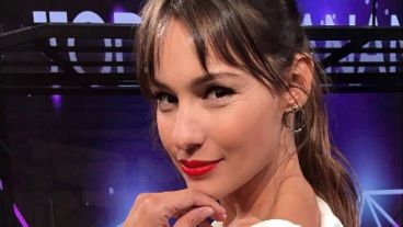 Pampita debuta como conductora, ¿tiembla Su Giménez?