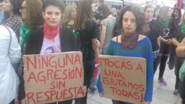 Cientos de mujeres se concentraron para pedir justicia por Micaela.