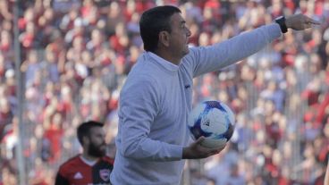 Osella ya se había quejado de los horarios para Newell's.