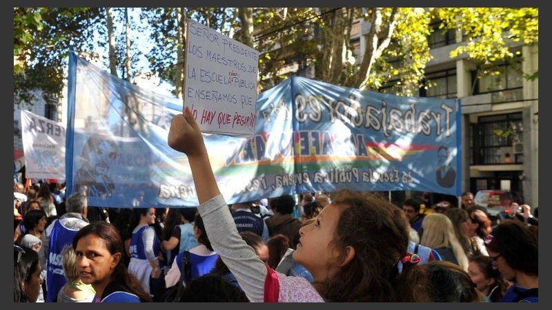 Imágenes de la marcha docente de este martes. 