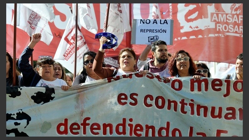 Imágenes de la marcha docente de este martes. 