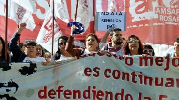 Imágenes de la marcha docente de este martes.