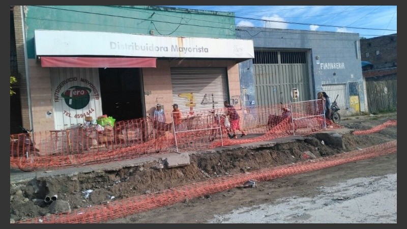 El frente de la mayorista asaltada. 