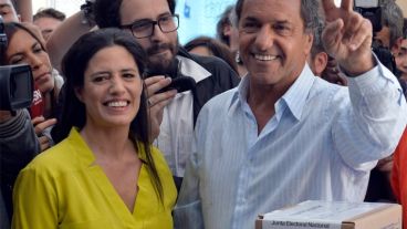 Lorena junto a su padre, Daniel Scioli.