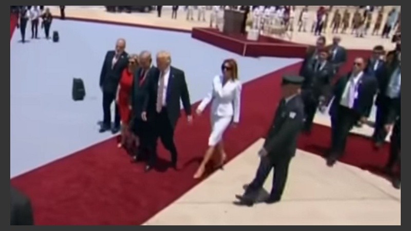 El gesto de Melania frente a las cámaras.