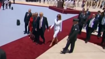 El gesto de Melania frente a las cámaras.