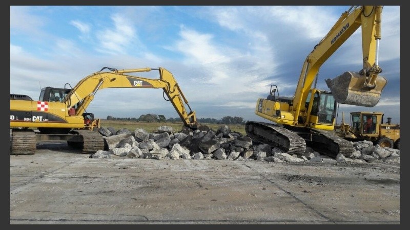 Así arrancaron las obras en el aeropuerto.