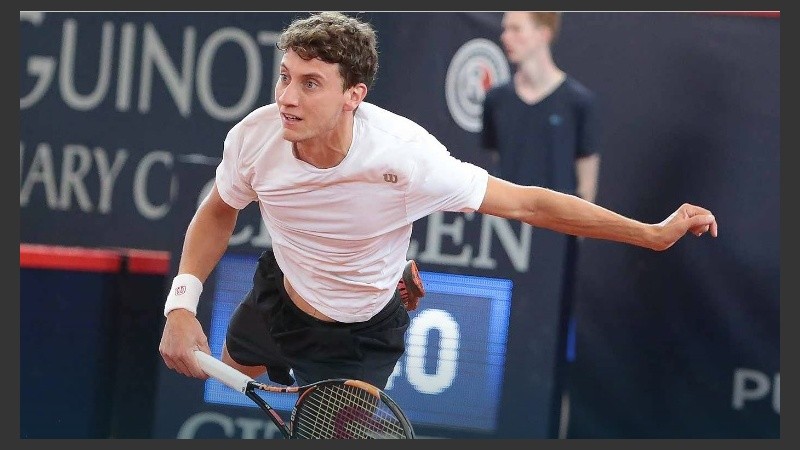 El de Rosario desplegó un gran tenis en el atardecer de París.