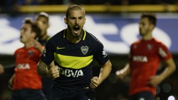 Benedetto apareció otra vez y es el goleador del certamen.