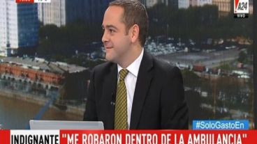 El periodista que sufrió el insólito robo.