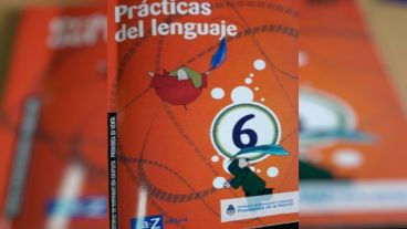 El manual Prácticas del Lenguaje 6, de AZ Editora que llegó a escuelas de CABA.