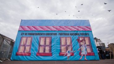 Quedó inaugurada este jueves la escuela Itinerante de los maestros en Rosario.