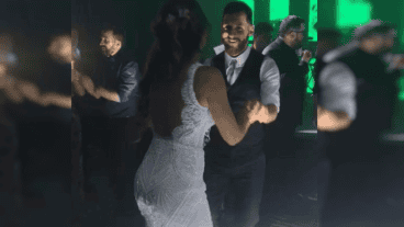 La pareja mostró sus habilidades para el baile.