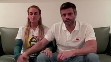 López y su mujer en su casa de Caracas.